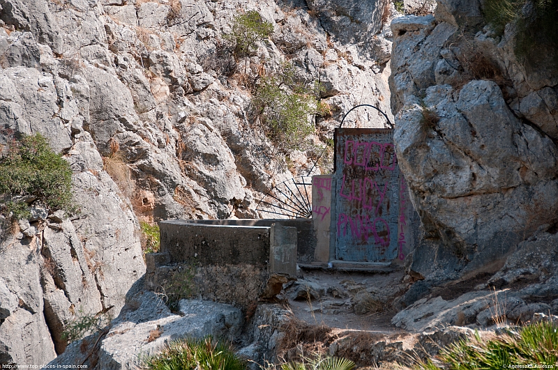 The locked door to El Caminito del Rey