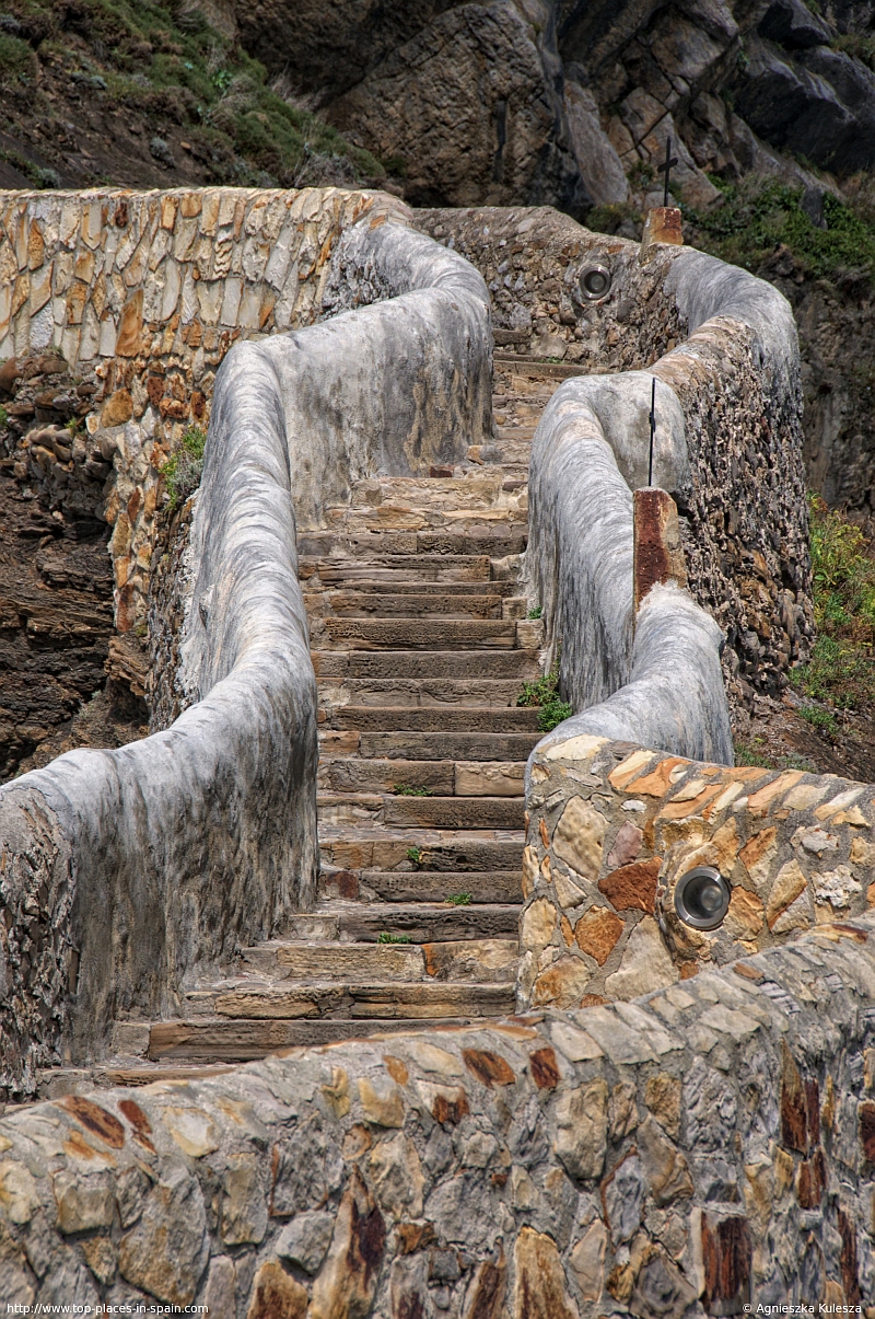 Stairway to Gaztelugatxe hermitage photo