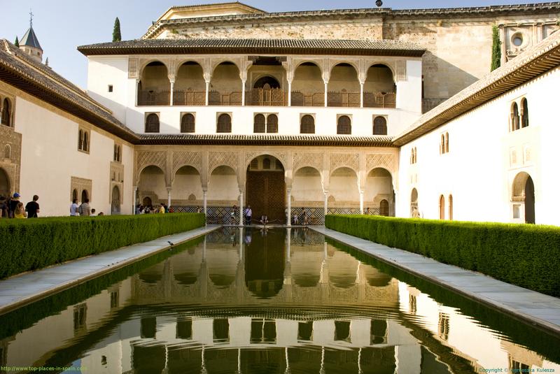 Granada - Alhambra Patio de los Arrayanes (Court of the Myrtles) photo
