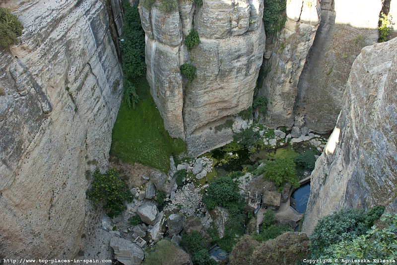 Ronda depths photo